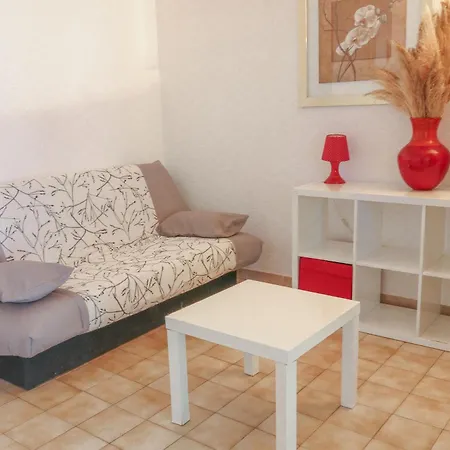 アパート Azeos By Pom *